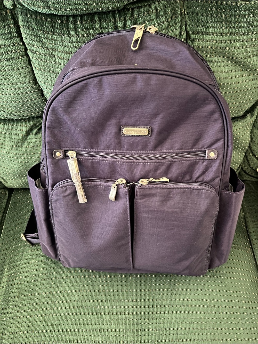 Baggallini Backpack- NWT
Color: Navy Blue